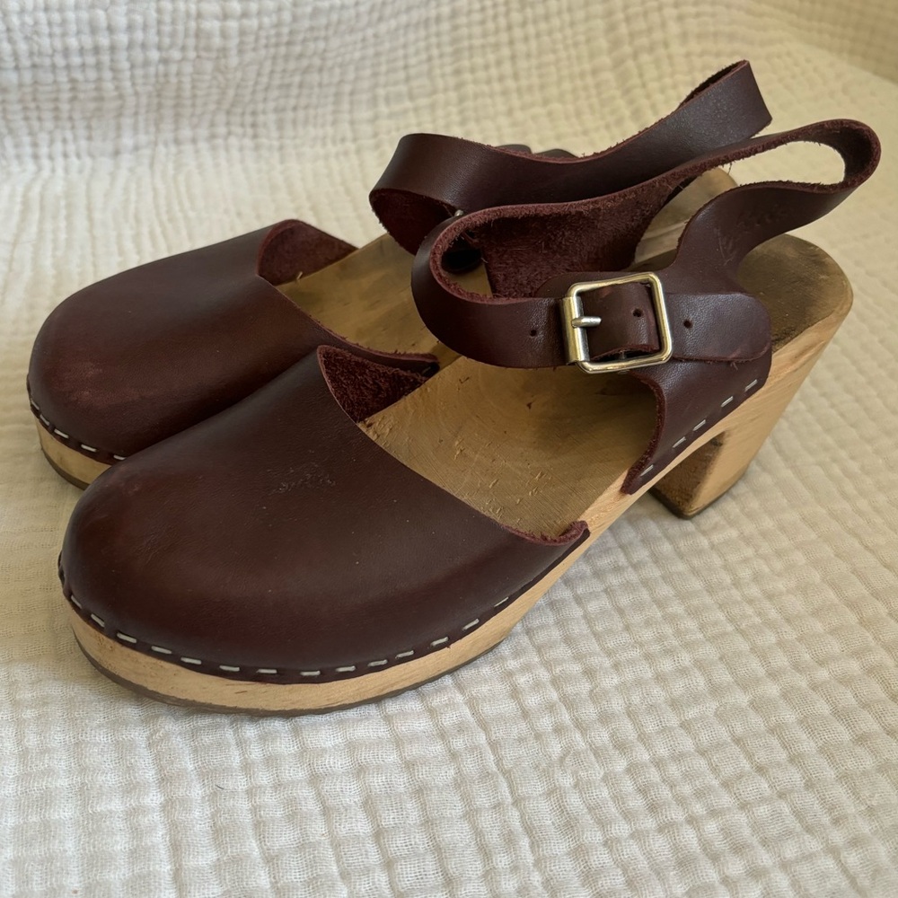 Lotta From Stockholm Aubergine with Natural Base Highwood Clogs
